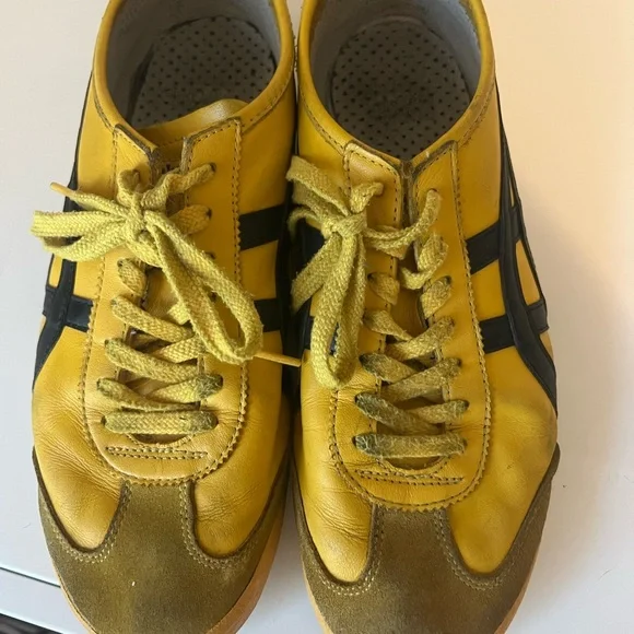 Onitsuka Tiger by Asics Yellow and Black Sneakers Mexico 66 - Picture 2 of 4